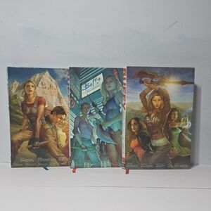 Buffy the Vampire Slayer Seson 8 Library Edition Comic Book Set